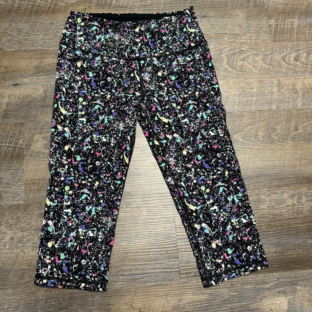 Victoria's Secret VSX Sport Knockout Crop Medium Rise, Splattered Paint, Small - Picture 3 of 7